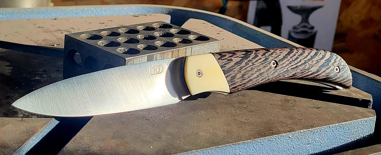 Montez votre couteau pliant