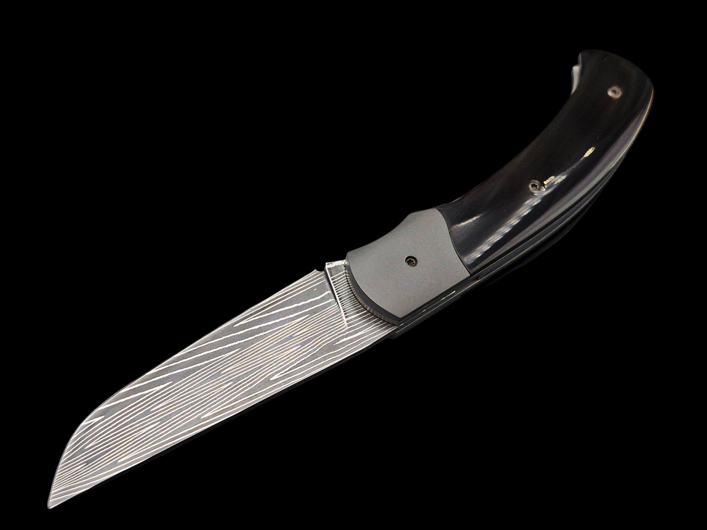 LINER LOCK CORNOUAILLE DAMAS INOX / ZIRCONIUM ET CORNE DE BUFFLE