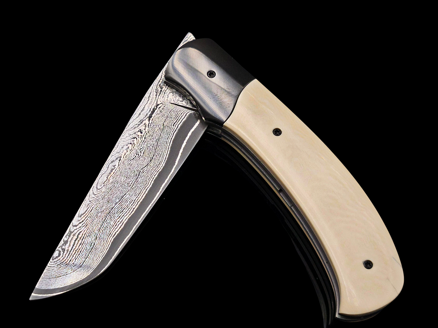 LINER LOCK CORNOUAILLE DAMAS CARBONE / ZIRCONIUM ET IVOIRE DE MAMMOUTH