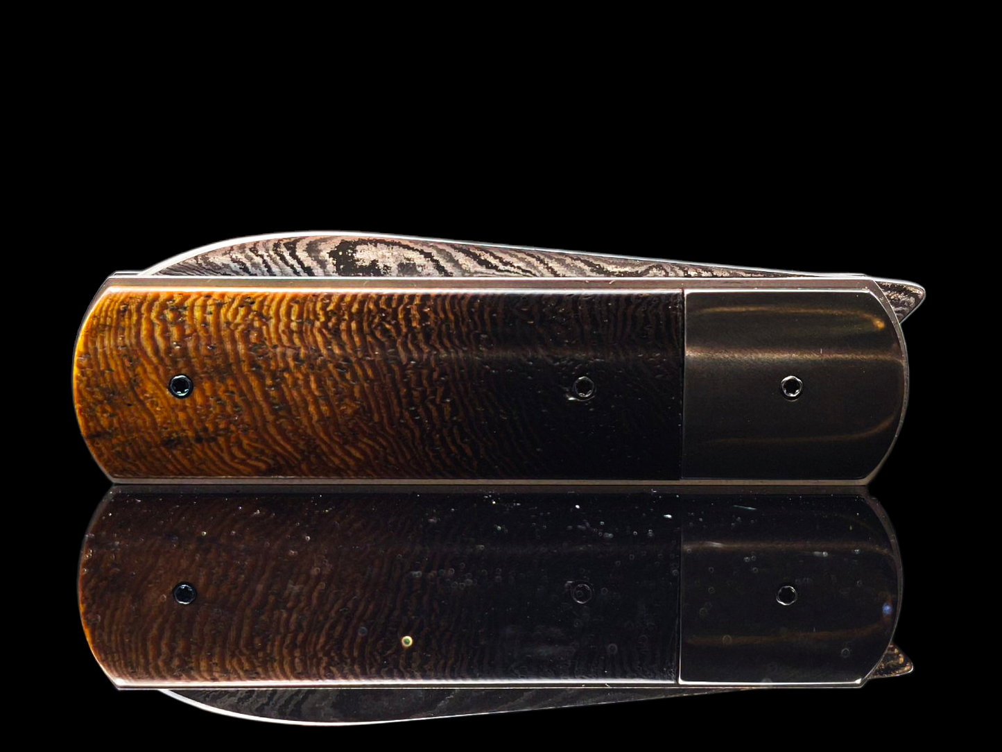 LINER LOCK "LE STAFF" DAMAS CARBONE / ZIRCONIUM ET WENGE