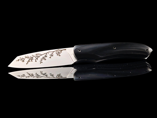 LEVANT INOX GRAVE / CORNE DE BUFFLE